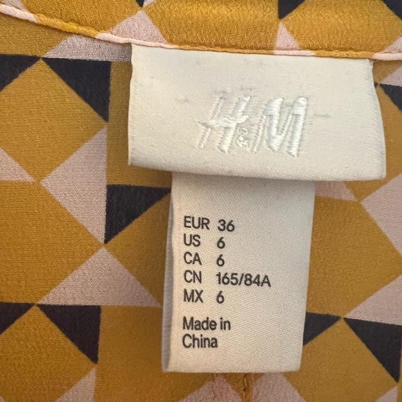 H&M 2pc Blouse and Slacks set - Picture 5 of 6